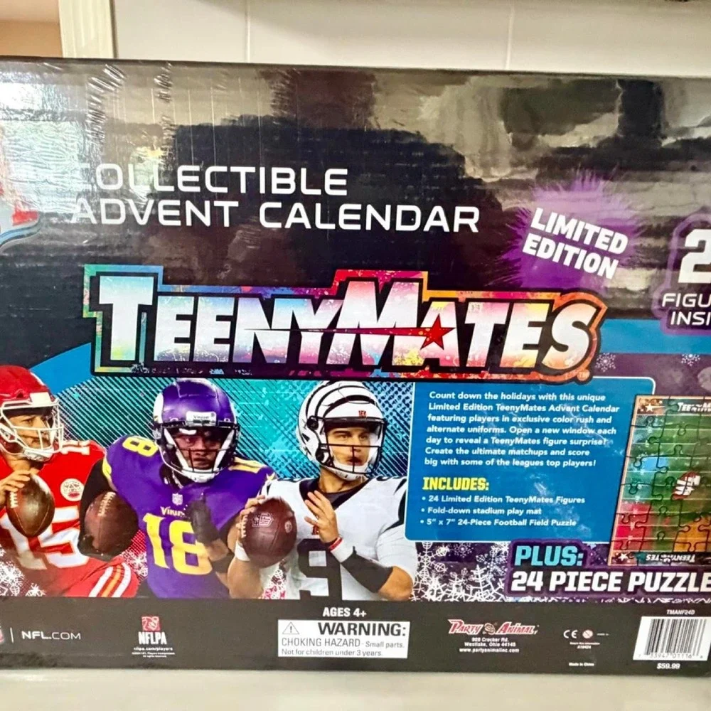 NFL TeenyMates Advent Calendar with 24 piece puzzle